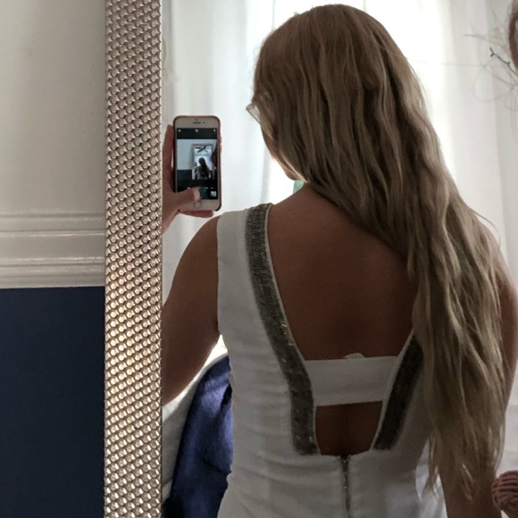 White and silver top from XOXO Brand - Picture 4 of 5